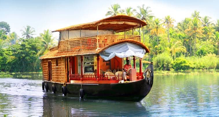 Kavvayi Houseboat