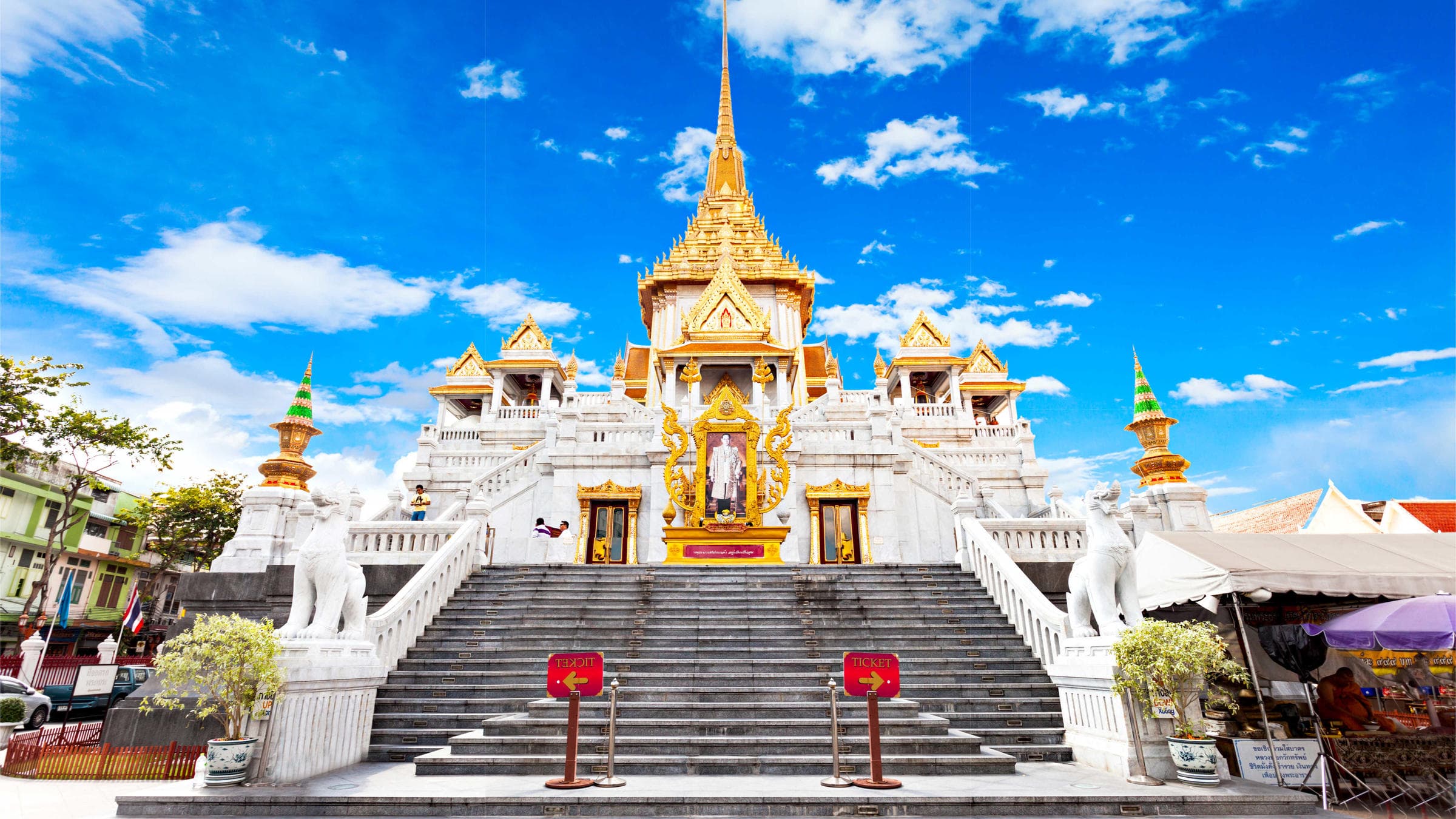 Wat Traimit (Golden Buddha Temple)